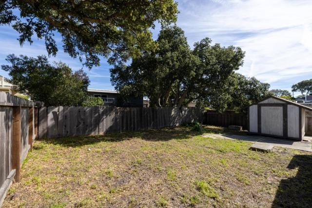 662 Oak Street, Monterey CA: https://media.crmls.org/mediaz/cb807ad1-2f81-4bb8-90b4-43061a4a3f79.jpg