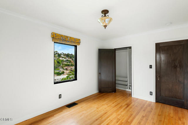 Detail Gallery Image 21 of 32 For 2214 Lyric Ave, Los Angeles,  CA 90027 - 5 Beds | 3 Baths