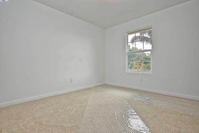 974 Walnut Dr, Oakley CA: https://media.crmls.org/mediaz/cb818a01-3e25-4332-92d9-d3e2d8850644.jpg