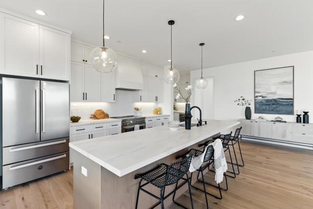 312 W 39th Avenue, San Mateo CA: https://media.crmls.org/mediaz/cb826e5e-5506-4dc5-9d55-e5171002cb4c.jpg