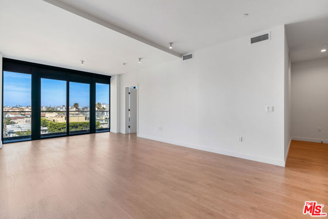 10700 Tabor Street, Los Angeles CA: https://media.crmls.org/mediaz/cb832018-7b64-4d34-875f-0c9ea37a11d1.jpg