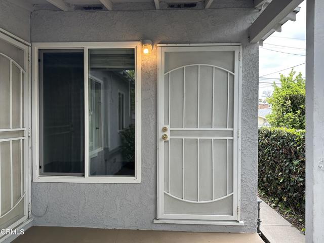 1148 Spazier Avenue, Glendale CA: https://media.crmls.org/mediaz/cb833a0c-161e-46c8-9fd4-9da64ad35f0b.jpg