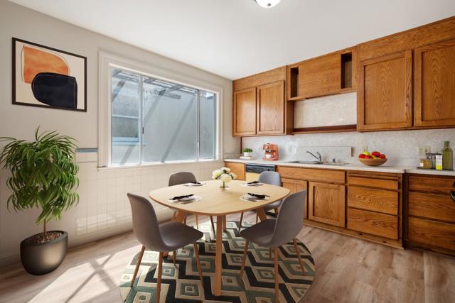 1615 La Salle Avenue, San Francisco CA: https://media.crmls.org/mediaz/cb83775a-b2b7-4207-81d9-71dcf0abec22.jpg