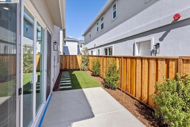 Image 17 of 20 For 37282 Magnolia St