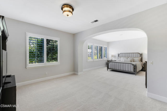 Image 31 of 79 For 4347 Via Entrada