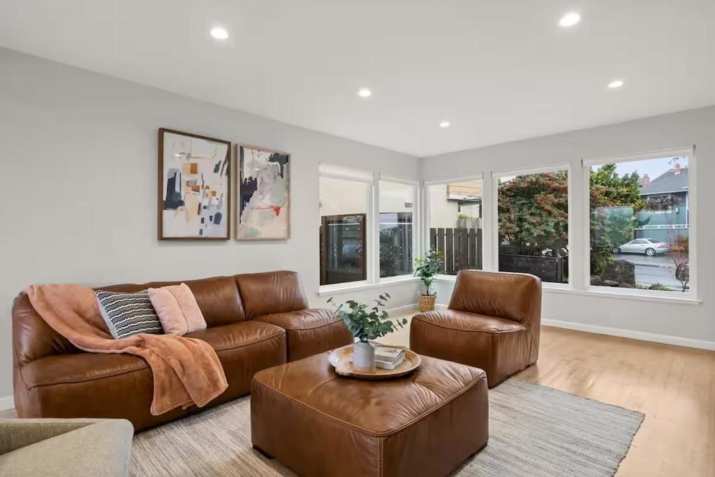 Cb83E3F2 381D 417D B260 F814D38872B5 63 Kathleen Court, Pacifica, Ca 94044 &Lt;Span Style='BackgroundColor:transparent;Padding:0Px;'&Gt; &Lt;Small&Gt; &Lt;I&Gt; &Lt;/I&Gt; &Lt;/Small&Gt;&Lt;/Span&Gt;