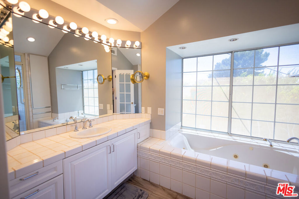 MLS #25611563 image #48