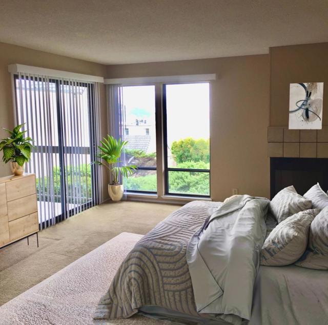 451 Roberts Road, Pacifica CA: https://media.crmls.org/mediaz/cb8525df-f130-4527-89ef-82c1e0832100.jpg