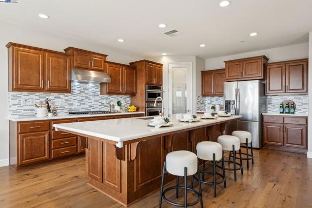 Image 11 of 60 For 29761 Cantera Dr