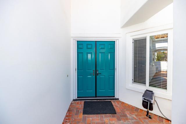 4963 Lamia way, Oceanside CA: https://media.crmls.org/mediaz/cb85c067-86e0-4859-9f1d-35b873516faa.jpg