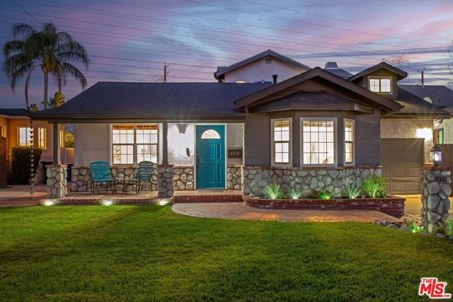 850 N Kenwood Street, Burbank CA: https://media.crmls.org/mediaz/cb86e8f7-f3ce-4c74-92a1-9e5edba7af97.jpg