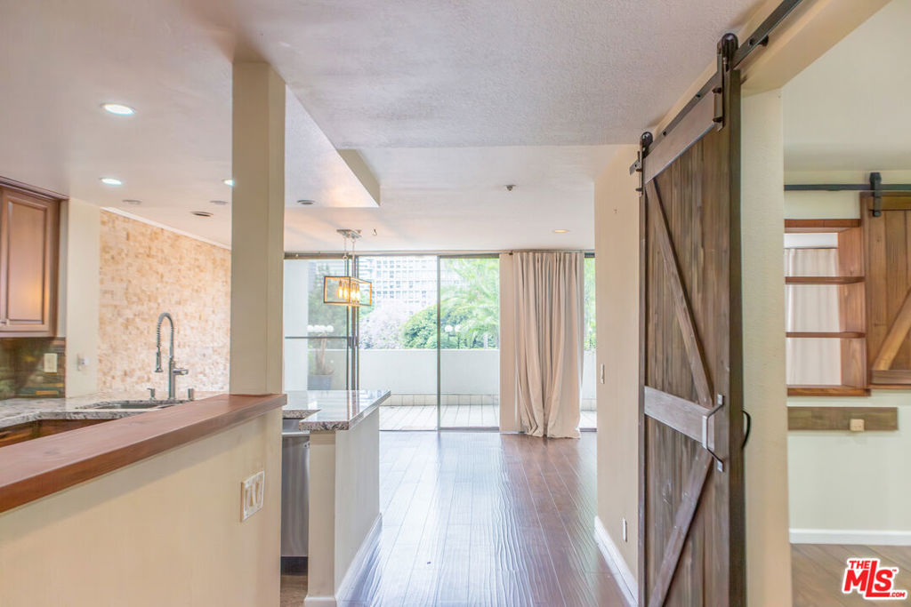 880 W 1st Street #205