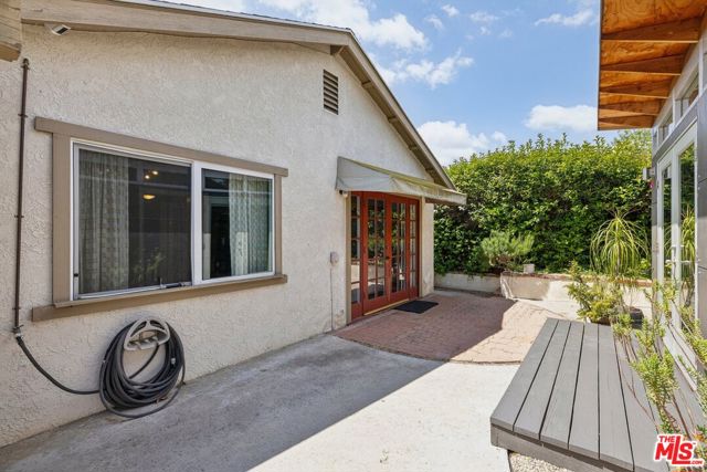 29429 Trailway Lane, Agoura Hills CA: https://media.crmls.org/mediaz/cb873acf-f038-4d5d-b876-2315e8b10d1c.jpg