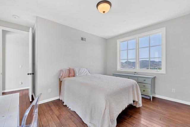 7727 Via Zafiro, San Diego CA: https://media.crmls.org/mediaz/cb8756a2-317c-49bc-9c85-af4e842e3535.jpg