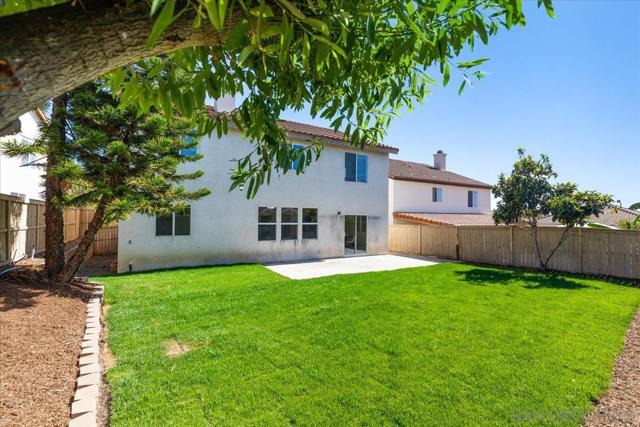 817 Avenida Codorniz, San Marcos CA: https://media.crmls.org/mediaz/cb877413-2291-4bc4-ad99-07476479d863.jpg