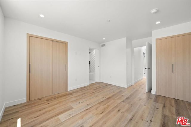 841 N Mccadden Pl, Los Angeles CA: https://media.crmls.org/mediaz/cb87c145-0d1a-4acc-a323-de3bfe94134e.jpg