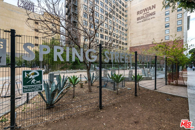 416 S Spring Street, Los Angeles CA: https://media.crmls.org/mediaz/cb894008-adb8-48bc-a73d-38589deb9949.jpg