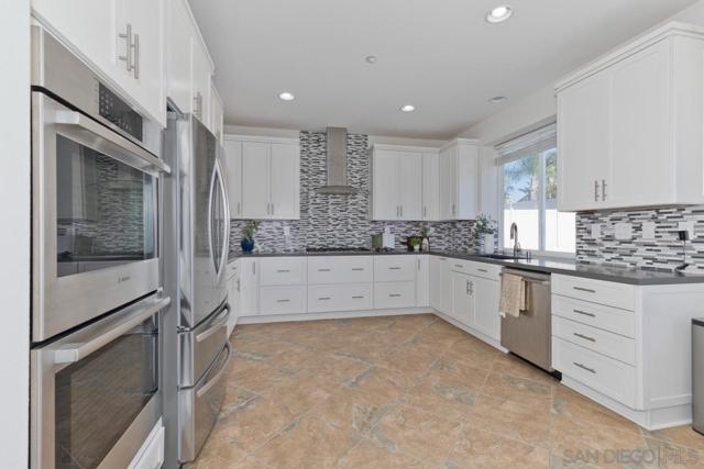 1889 Autumn Ln, Vista CA: https://media.crmls.org/mediaz/cb895d21-a9f3-4d13-9338-6f891374e024.jpg