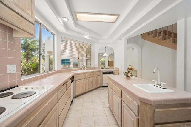 1367 Corona, Bonita CA: https://media.crmls.org/mediaz/cb89baa7-b0db-47ad-919f-e881933a66d5.jpg