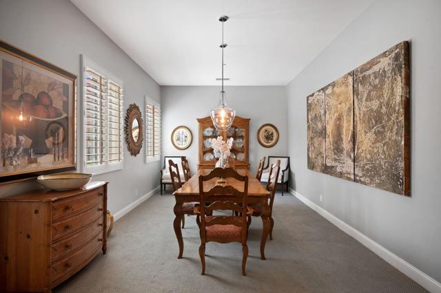 11 Alicante Circle, Rancho Mirage CA: https://media.crmls.org/mediaz/cb8aa2c8-26ef-4150-b09a-57b2dceac131.jpg