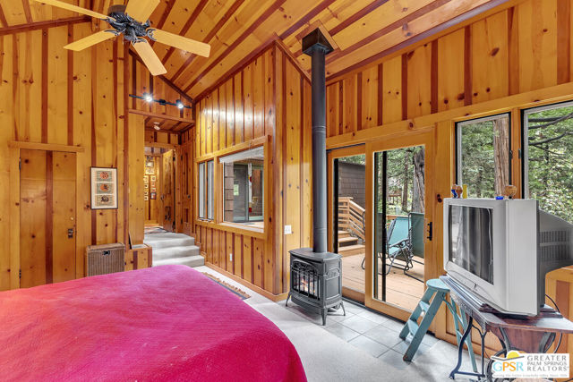 Image 47 of 70 For 25100 Indian Rock Road