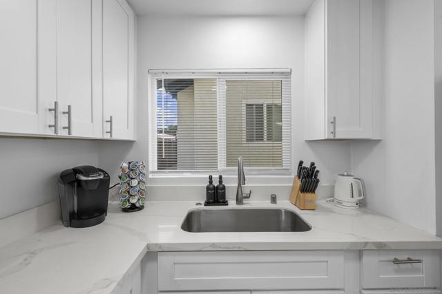 3808 14 46Th St, San Diego CA: https://media.crmls.org/mediaz/cb8e318e-8971-42f0-8dd0-5311a255551b.jpg