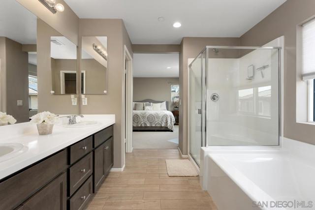 259 Oberlander Way, Fallbrook CA: https://media.crmls.org/mediaz/cb8e50f6-64a7-4fdf-924f-9190d4360800.jpg