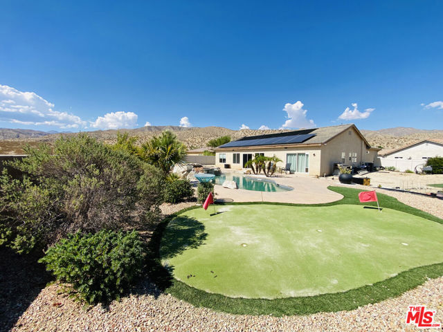 64025 Dolomite Court, Desert Hot Springs CA: https://media.crmls.org/mediaz/cb8ee04a-bad3-4f92-a47d-35422932290a.jpg