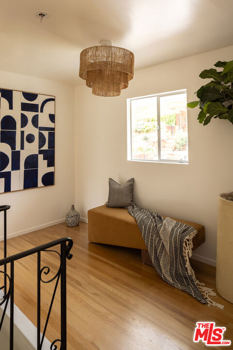 4039 Fairway Boulevard, View Park CA: https://media.crmls.org/mediaz/cb8ee158-2b9e-4471-aa0b-e1ec0539793c.jpg