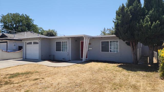 37109 Dondero Way, Fremont CA: https://media.crmls.org/mediaz/cb8f0c0e-173a-4ec3-aa13-509ee60cbe23.jpg