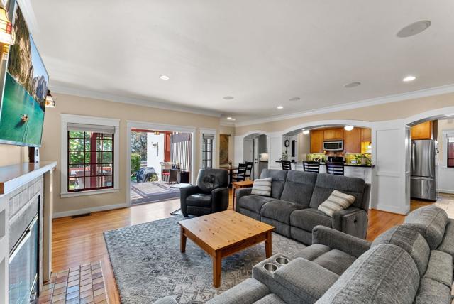 1108 Madison Ave, San Diego CA: https://media.crmls.org/mediaz/cb8fabfd-e656-4f1c-b80f-d58beb5d705e.jpg