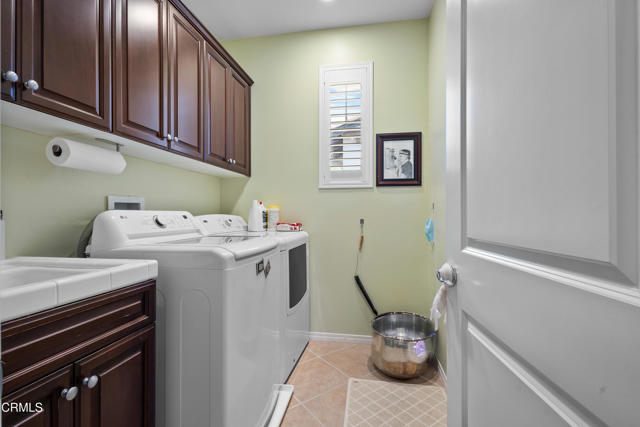 Detail Gallery Image 36 of 50 For 4003 Galapagos Way, Oxnard,  CA 93035 - 5 Beds | 3 Baths