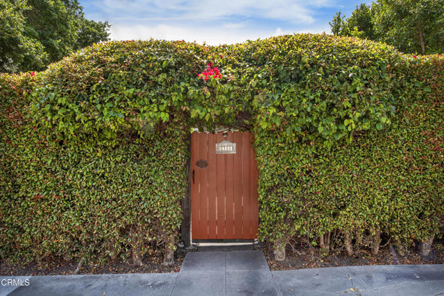 Detail Gallery Image 21 of 22 For 30 S Salinas St, Santa Barbara,  CA 93103 - 3 Beds | 2 Baths