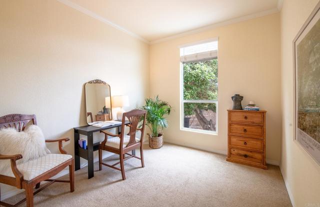 6508 Friendly Place, Carlsbad CA: https://media.crmls.org/mediaz/cb92be28-88cc-464a-86fc-d65956035102.jpg