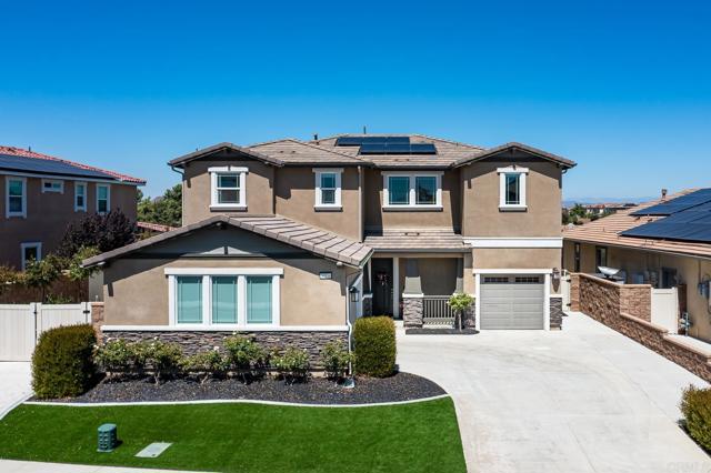 30536 Fragrant Street, Murrieta CA: https://media.crmls.org/mediaz/cb92f961-a696-4331-b396-e8d1c8ca7a02.jpg