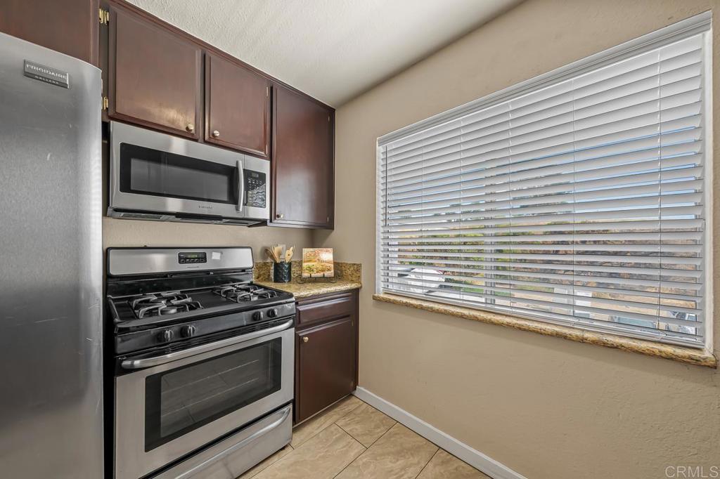 335 34th - photo 9