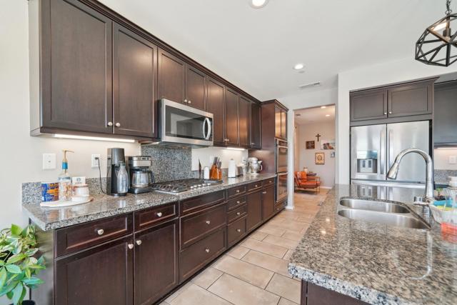 35473 Laurel Tree Ct, Winchester CA: https://media.crmls.org/mediaz/cb94162d-c7fd-4fd7-bbd2-33aecc083c4b.jpg