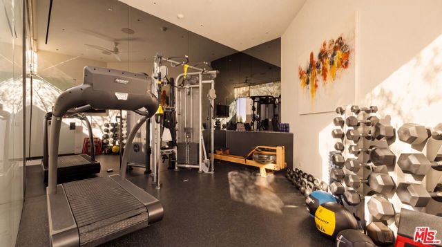 4 Bed Home for Sale in Los Angeles, California