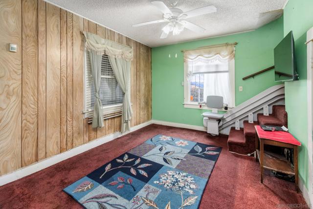 2925 Franklin Ave, San Diego CA: https://media.crmls.org/mediaz/cb9580d4-3e17-4d7d-94b4-2ae9927faa98.jpg