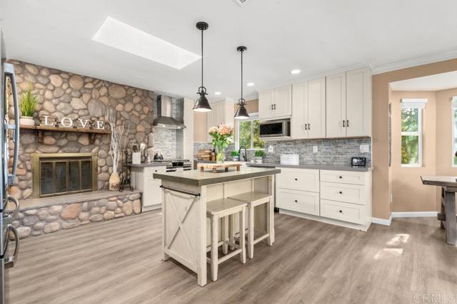 Detail Gallery Image 11 of 56 For 4700 Highway 78, Julian,  CA 92036 - 3 Beds | 3/1 Baths