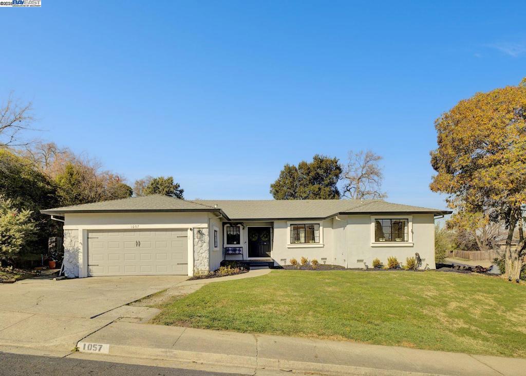 1057 Rolling Hill Way