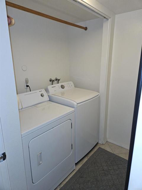 23821 Green Haven Lane, Ramona CA: https://media.crmls.org/mediaz/cb99cbe0-2f3d-4282-b135-04f3ce595492.jpg