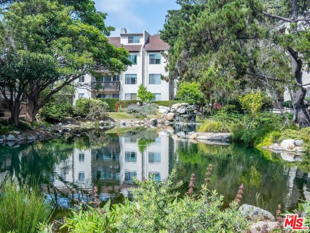 4939 Maytime Lane, Culver City CA: https://media.crmls.org/mediaz/cb9a43db-32b3-4cf6-93d0-dc01cc8c02fc.jpg