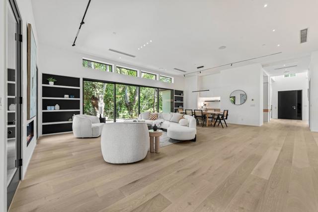 1068 Riverside Drive, Los Altos CA: https://media.crmls.org/mediaz/cb9be813-7e16-4383-b37d-d9042a596cea.jpg