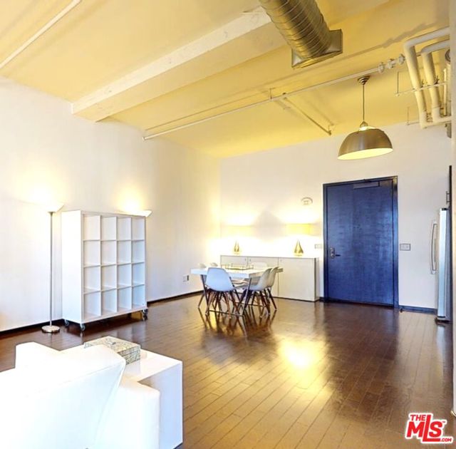 1645 N Vine Street, Los Angeles CA: https://media.crmls.org/mediaz/cb9bffd2-f19a-48dc-9c85-af603b05b07f.jpg