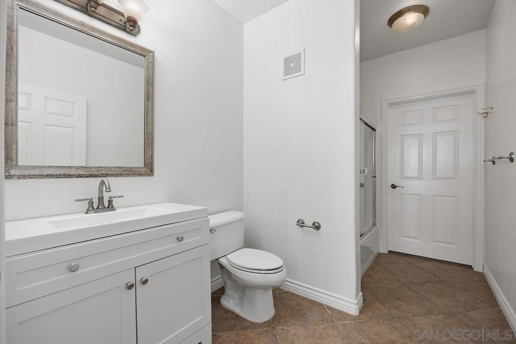 9263 Regents Rd - photo 17