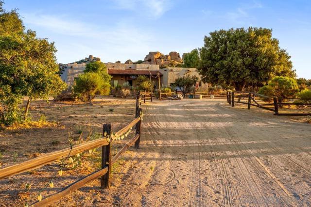 40760 Old Highway 80, Boulevard CA: https://media.crmls.org/mediaz/cb9f18dc-99fa-4dc8-8cb4-21e91a85267e.jpg
