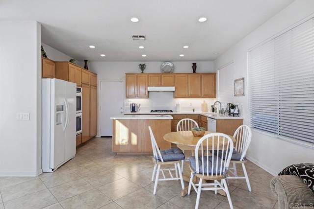 Detail Gallery Image 13 of 45 For 23 Greenvale, Rancho Santa Margarita,  CA 92688 - 4 Beds | 3 Baths