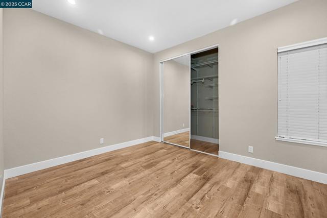 273 S Overlook Dr, San Ramon CA: https://media.crmls.org/mediaz/cb9f7a2c-a40e-4a61-8322-eae908c80f19.jpg