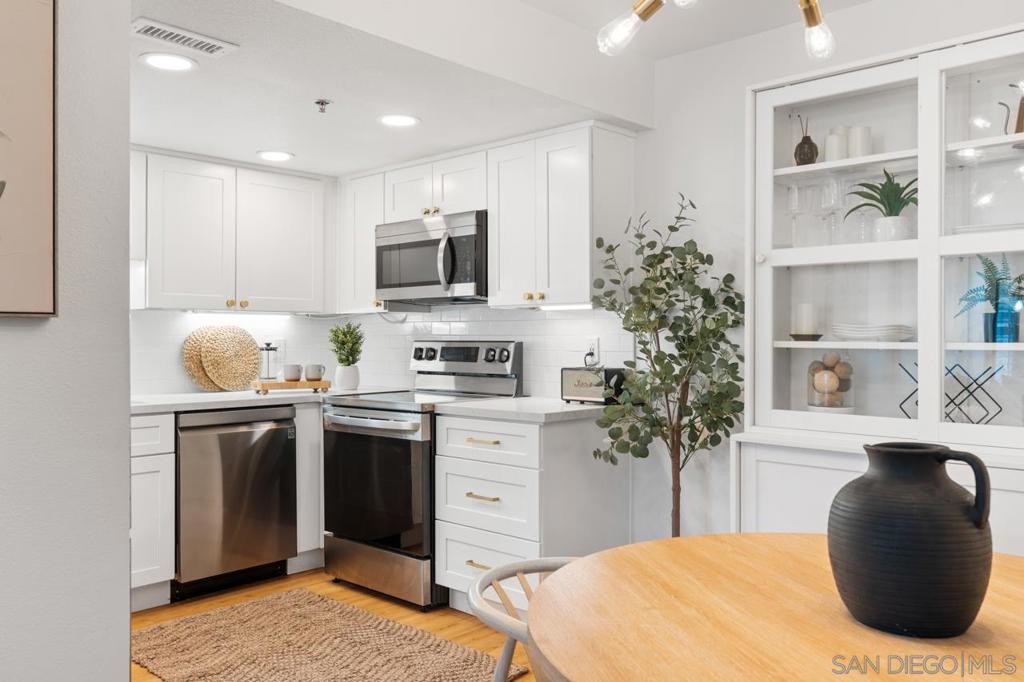 909 Sutter St - photo 18